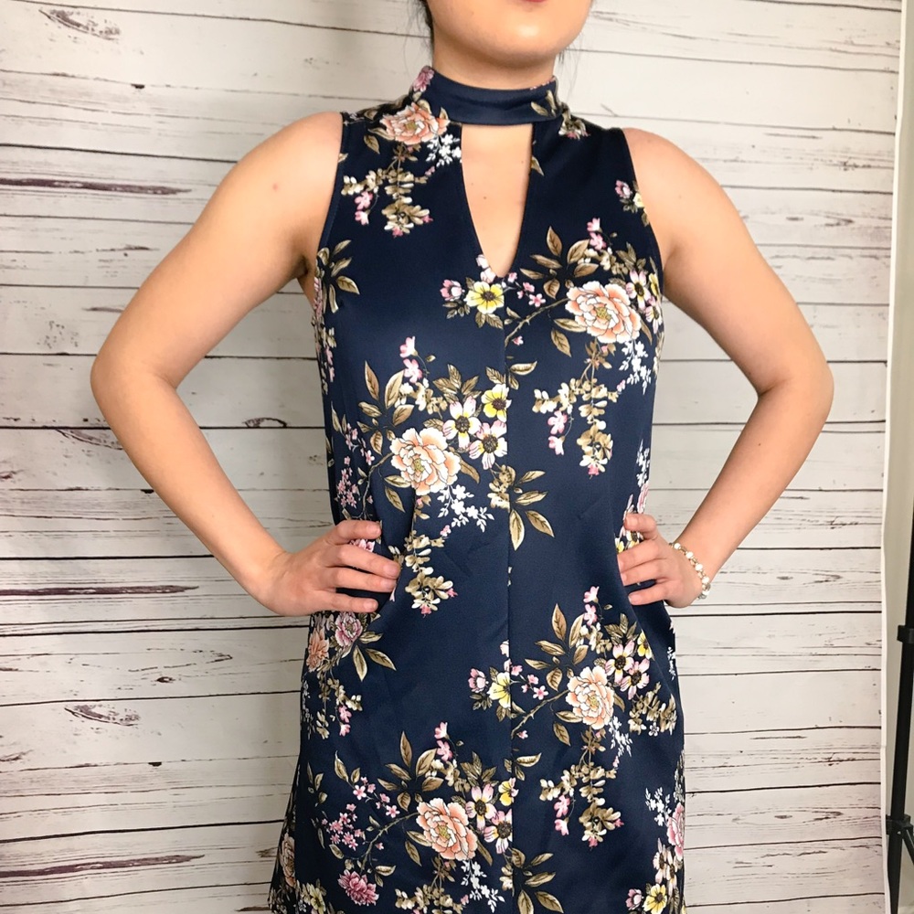 💕 SOPRANO NAVY FLORAL DRESS 💕
